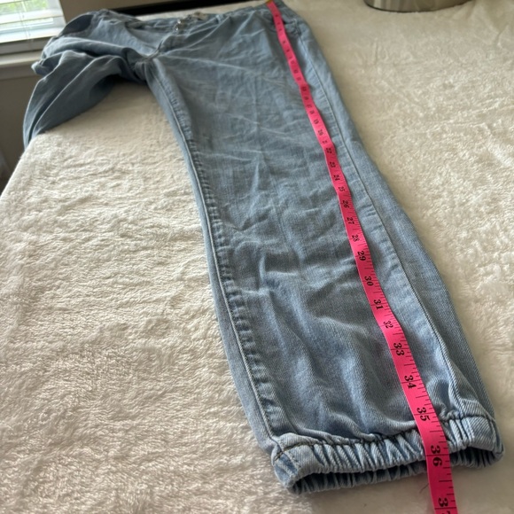 Paige Pleated Mayslie Double Button Jogger Jeans, size 27 - Picture 15 of 16